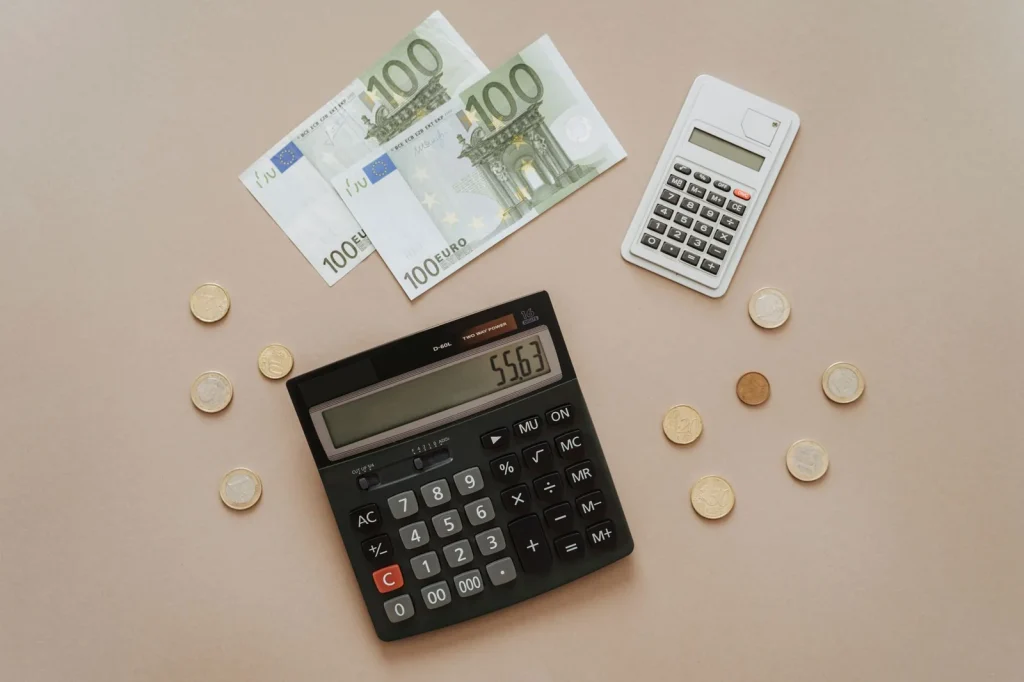 Currency and calculator for evaluating purchasing power